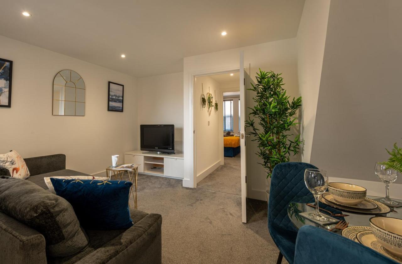 1 Bed Central - Free Parking - Long Stay Offer Strood Dış mekan fotoğraf